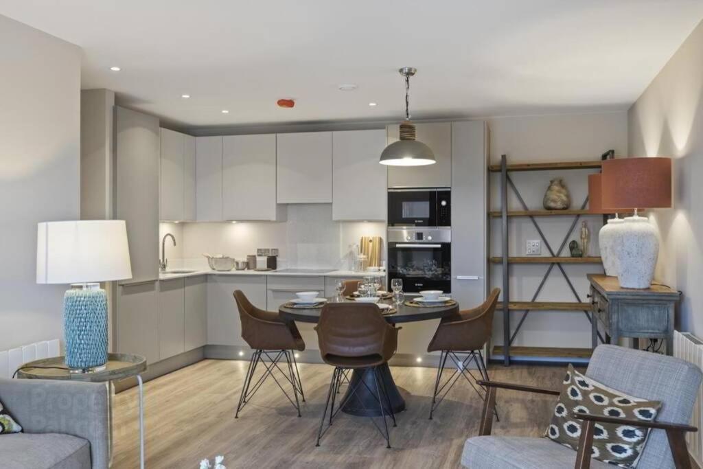 5* Luxury, City Centre, Brand New Development Belfast Exterior foto