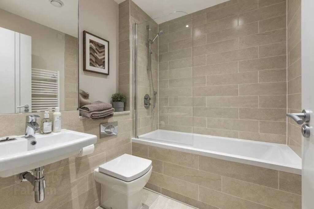 5* Luxury, City Centre, Brand New Development Belfast Exterior foto